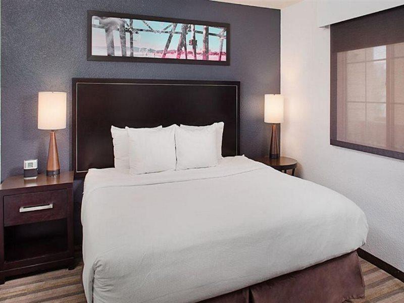 מלון Hyatt House מאונט לאורל מראה חיצוני תמונה